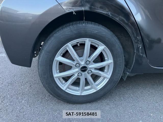 Toyota AQUA 2012-07 7978508-3