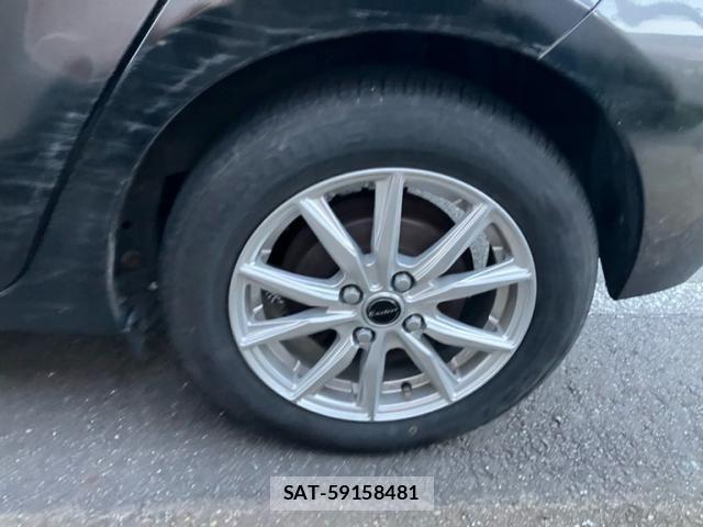 Toyota AQUA 2012-07 7978508-5