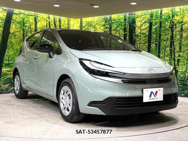 Toyota AQUA 2025-11 7978457-16