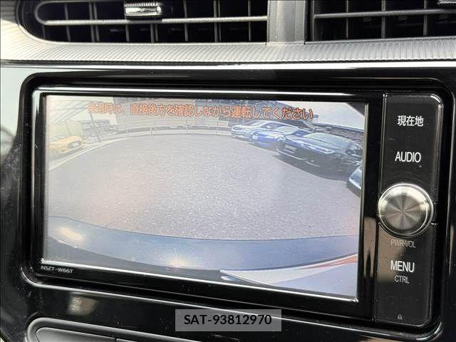 Toyota AQUA 2018-08 8034378-11