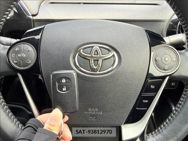 Toyota AQUA 2018-08 8034378-17