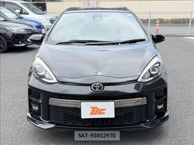 Toyota AQUA 2018-08 8034378-20