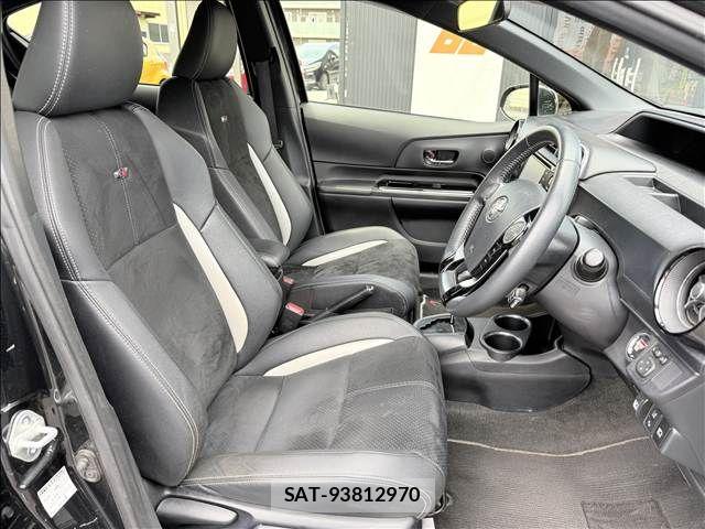 Toyota AQUA 2018-08 8034378-8