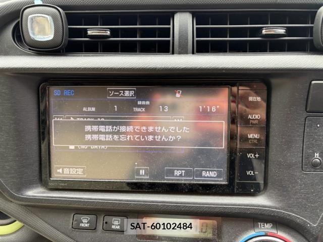 Toyota AQUA 2012-01 8034413-12