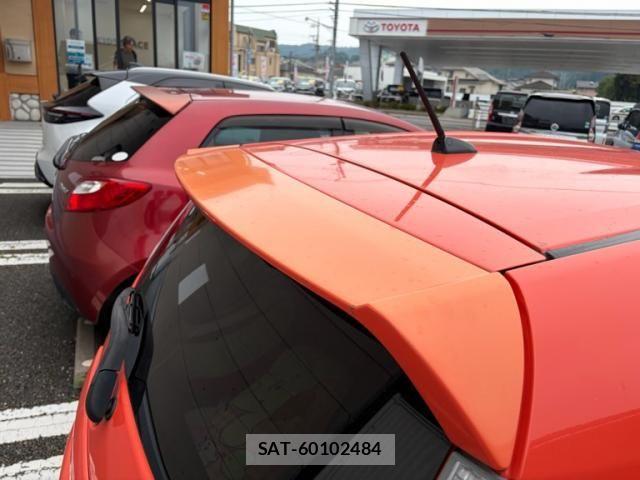 Toyota AQUA 2012-01 8034413-5