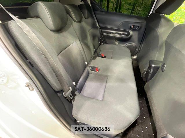 Toyota AQUA 2017-07 8034373-9