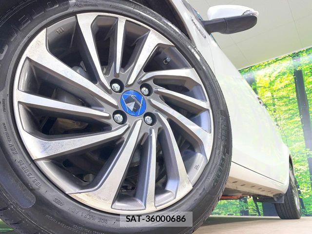 Toyota AQUA 2017-07 8034373-12