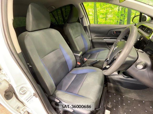 Toyota AQUA 2017-07 8034373-8