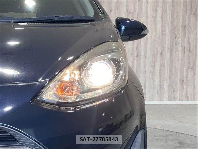 Toyota AQUA 2017-10 8034374-12