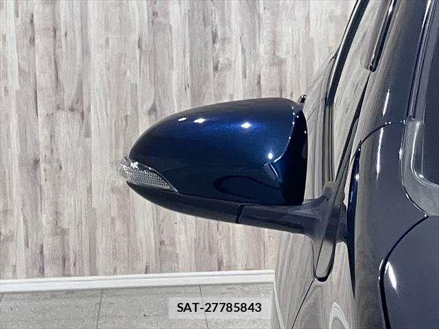 Toyota AQUA 2017-10 8034374-25