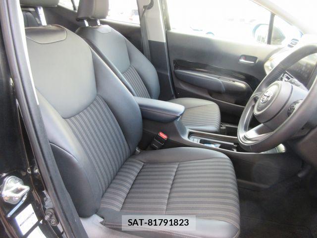 Toyota AQUA 2022-09 8034362-8