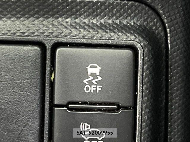 Toyota AQUA 2016-12 8034390-6
