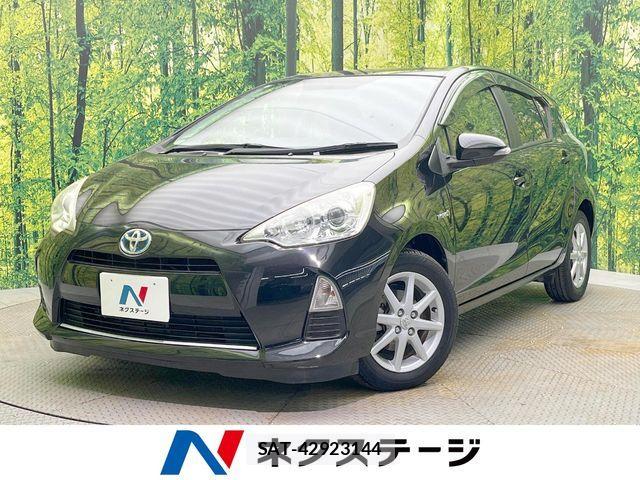 Toyota AQUA 2013-01 8034401-0