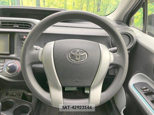 Toyota AQUA 2013-01 8034401-10