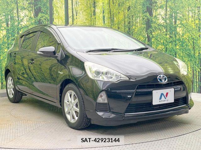 Toyota AQUA 2013-01 8034401-15