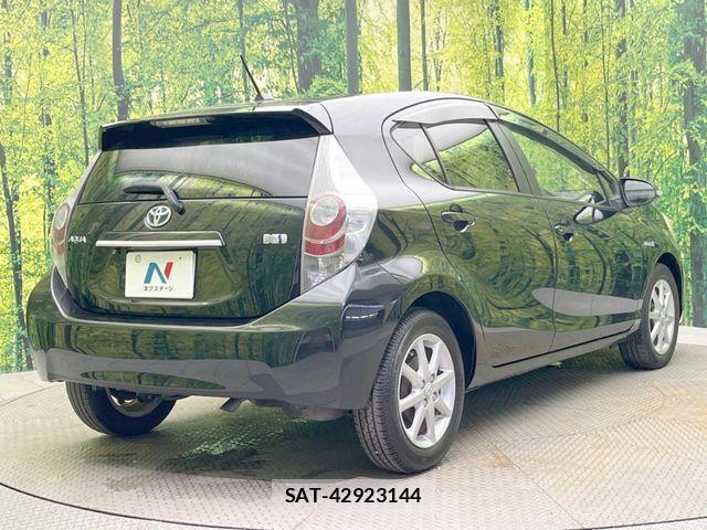 Toyota AQUA 2013-01 8034401-16