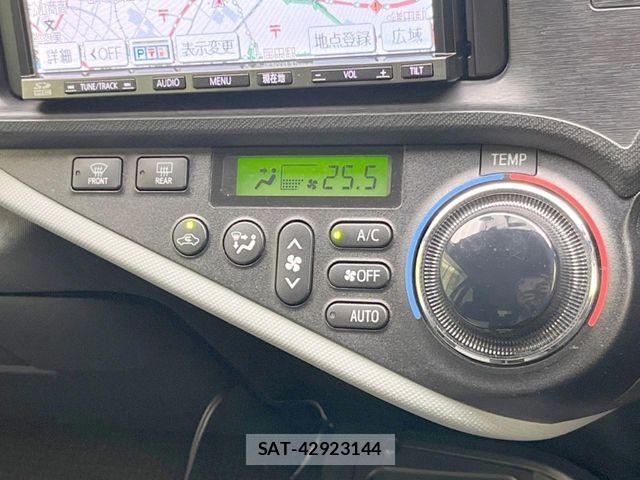 Toyota AQUA 2013-01 8034401-4