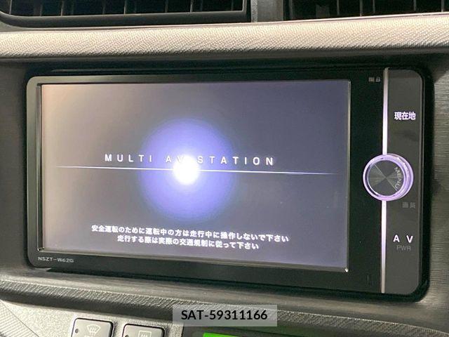 Toyota AQUA 2014-05 8034388-2