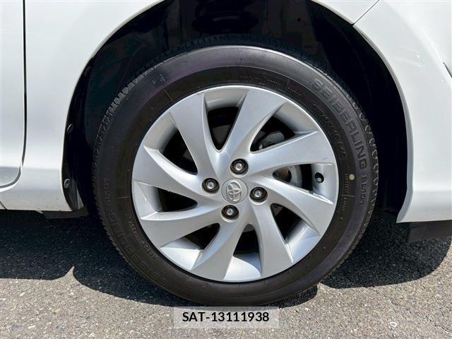 Toyota AQUA 2018-02 8034380-10