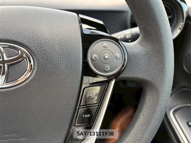 Toyota AQUA 2018-02 8034380-19