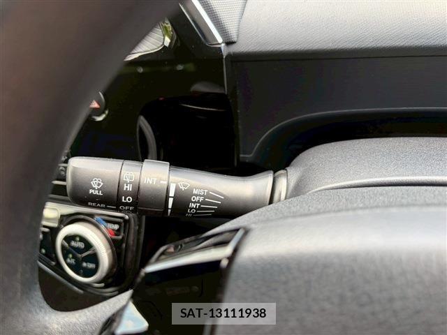 Toyota AQUA 2018-02 8034380-20