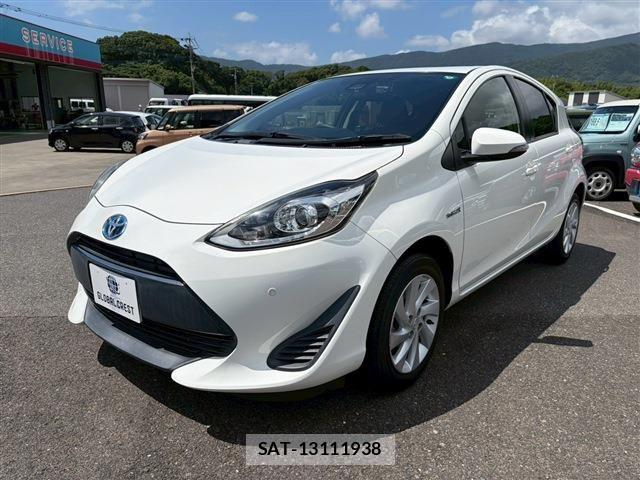Toyota AQUA 2018-02 8034380-2