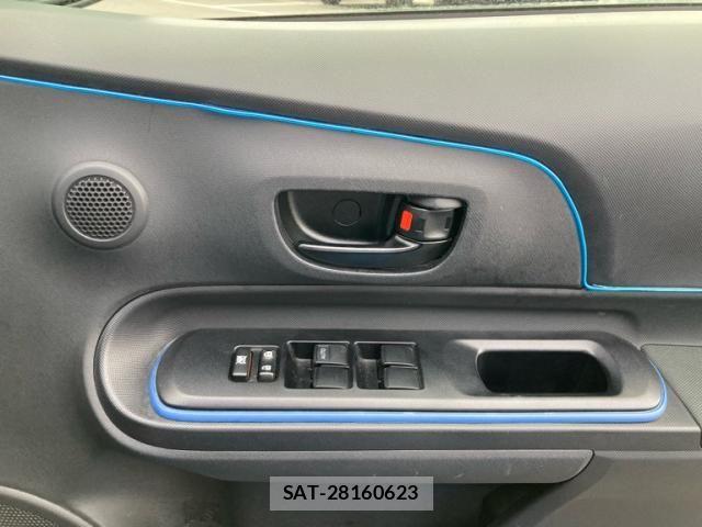 Toyota AQUA 2013-07 8034410-12