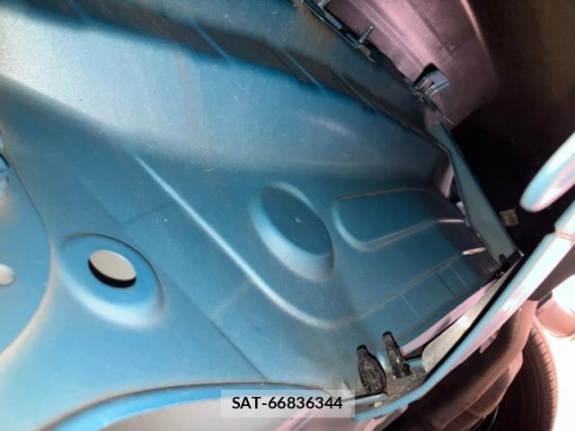 Toyota AQUA 2013-08 8034426-24