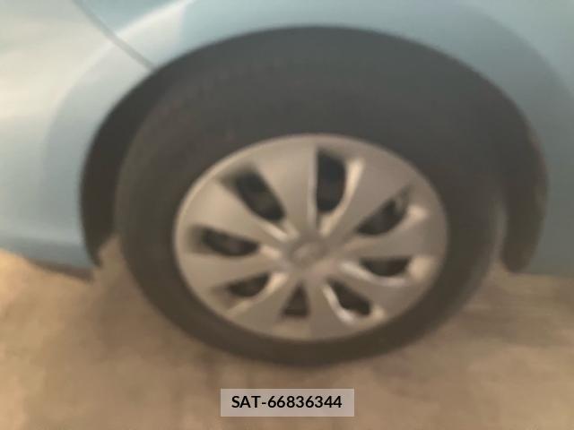 Toyota AQUA 2013-08 8034426-8