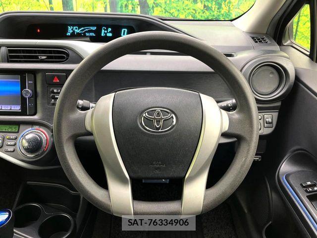 Toyota AQUA 2014-02 8034384-10