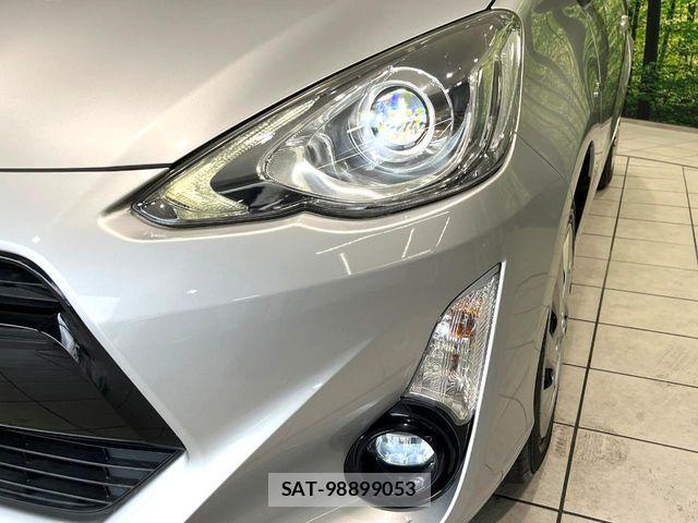 Toyota AQUA 2015-03 8034387-12