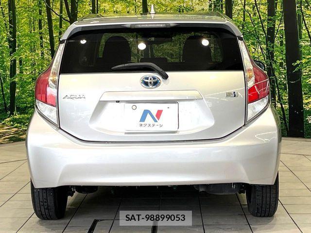 Toyota AQUA 2015-03 8034387-15