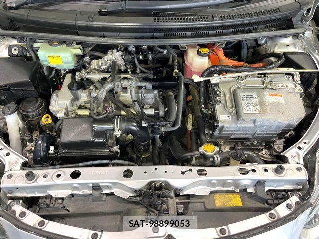 Toyota AQUA 2015-03 8034387-17