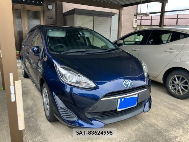 Toyota AQUA 2018-03 8034394-0