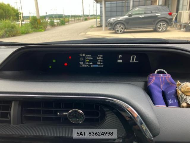 Toyota AQUA 2018-03 8034394-10