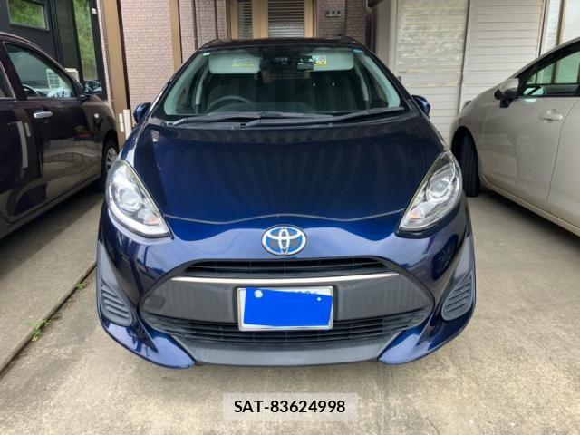Toyota AQUA 2018-03 8034394-1