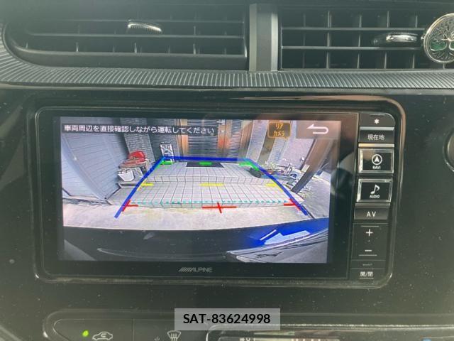 Toyota AQUA 2018-03 8034394-20