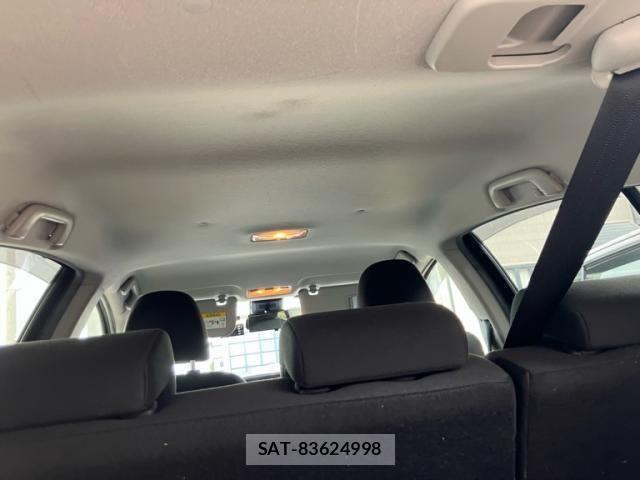 Toyota AQUA 2018-03 8034394-27
