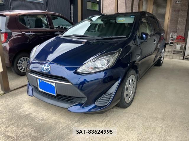 Toyota AQUA 2018-03 8034394-2