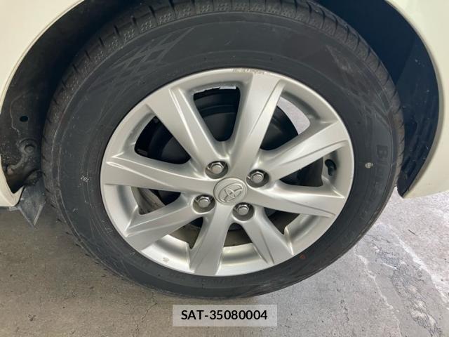 Toyota AQUA 2016-06 8034408-5