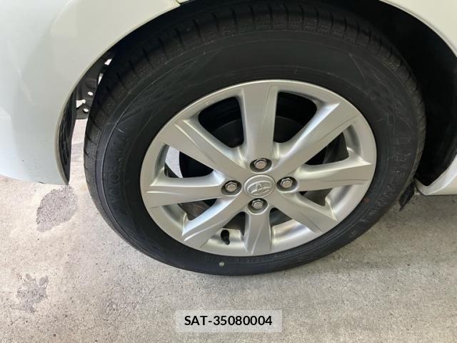 Toyota AQUA 2016-06 8034408-6