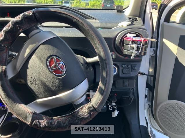 Toyota AQUA 2014-02 8034399-9
