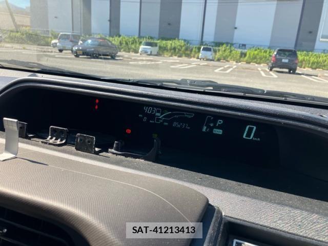 Toyota AQUA 2014-02 8034399-11