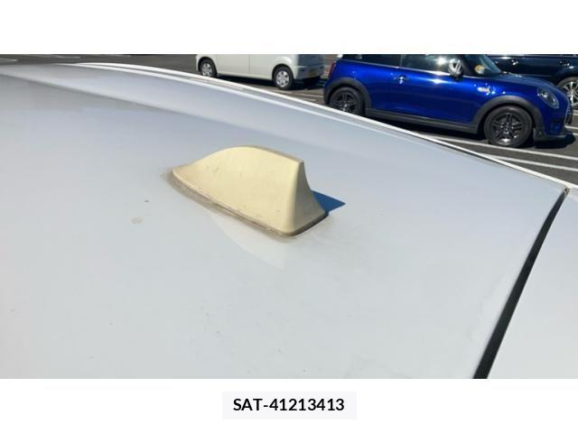 Toyota AQUA 2014-02 8034399-5