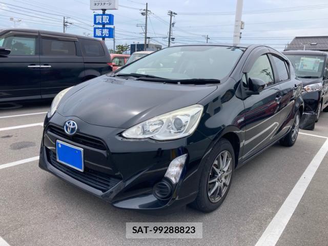 Toyota AQUA 2016-02 8034404-0