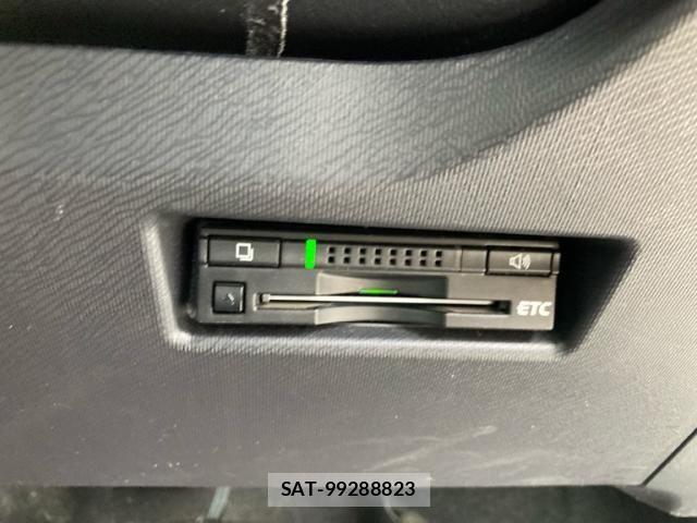 Toyota AQUA 2016-02 8034404-24