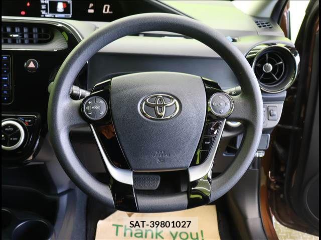Toyota AQUA 2021-04 8034370-10
