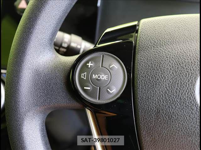 Toyota AQUA 2021-04 8034370-11