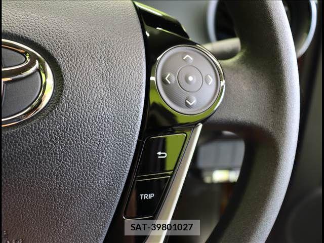 Toyota AQUA 2021-04 8034370-12