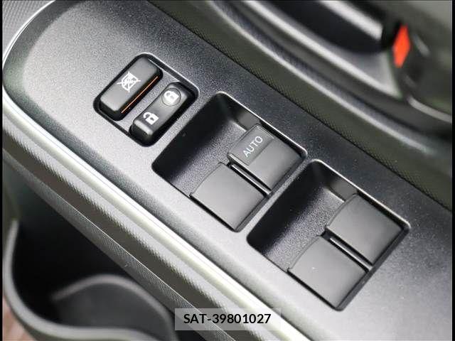 Toyota AQUA 2021-04 8034370-18